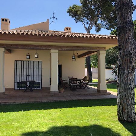 Moderno Y Amplio Chalet, Con Piscina Privada 奇克拉纳－德拉弗龙特拉 外观 照片