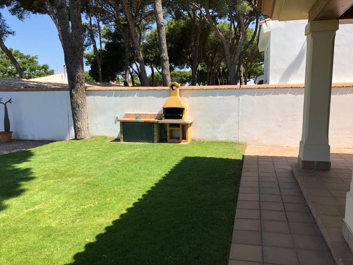 Moderno Y Amplio Chalet, Con Piscina Privada 奇克拉纳－德拉弗龙特拉 外观 照片