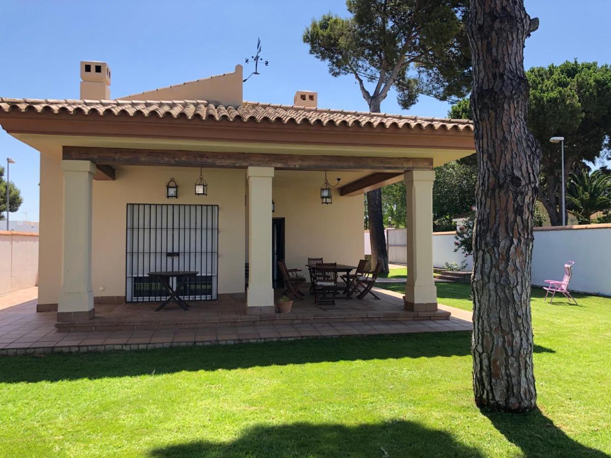 Moderno Y Amplio Chalet, Con Piscina Privada 奇克拉纳－德拉弗龙特拉 外观 照片